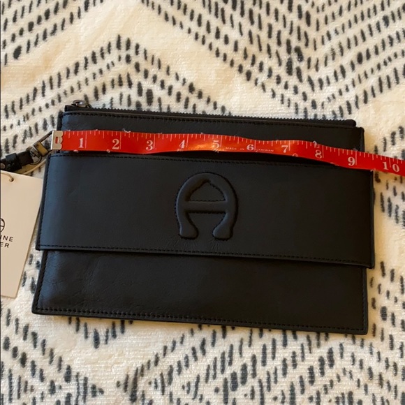 Etienne Aigner Leather Adeline Black Wrislet - Picture 8 of 8